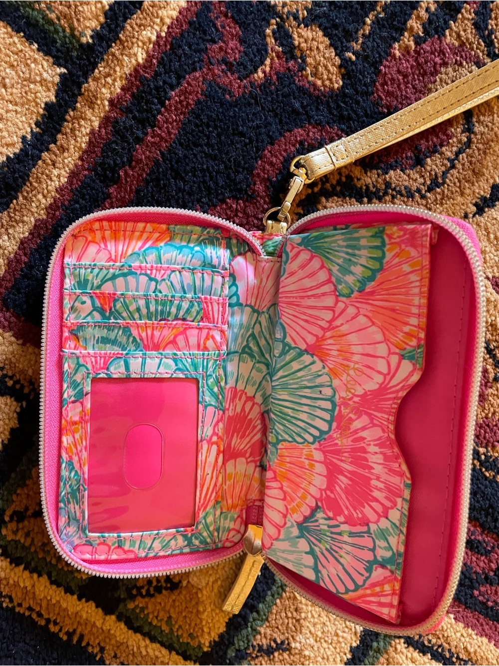 Lilly Pulitzer Oh Shello Wristlet - Picture 2 of 2